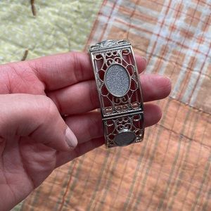 Beautiful Silver Stretch Bracelet